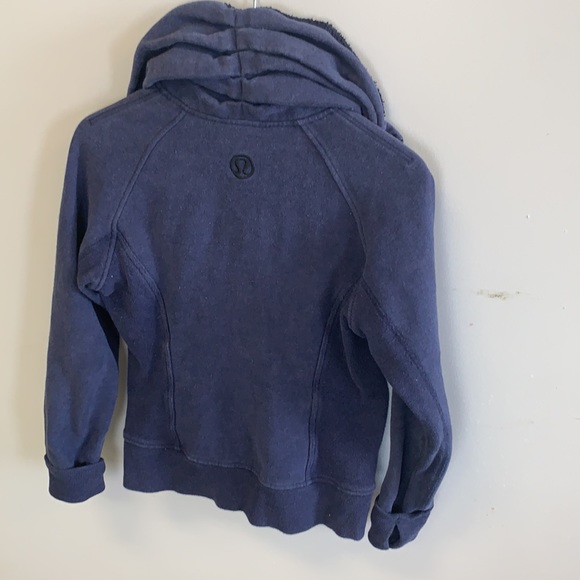 Lululemon Cozy Up in Navy - Picture 3 of 4